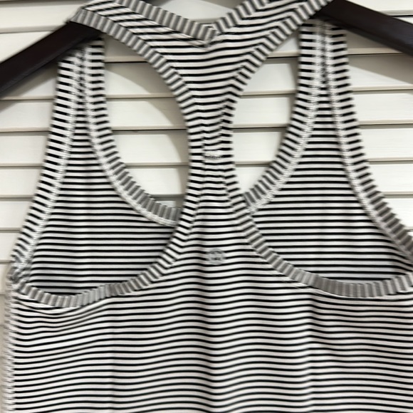 Top - Picture 5 of 7